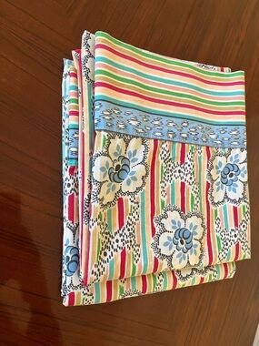 Oscar De La Renta Vibrant Multicolor Striped & Floral KS pillow cases